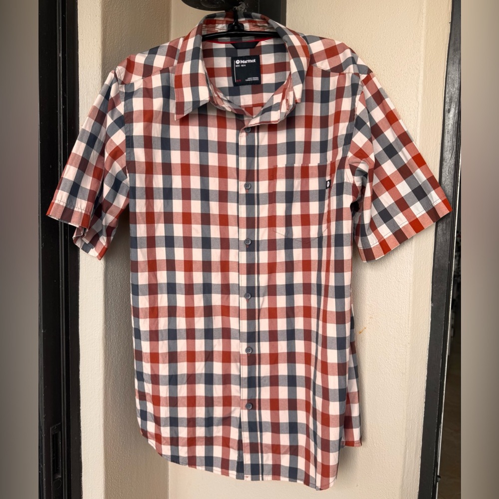 Marmot Men’s Button Up Shirt Short Sleeve Red/White/Blue Plaid Pocket Medium